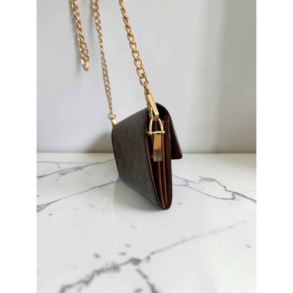 Louis Vuitton Sarah Wallet on Chain w/ COA - Picture 9 of 13